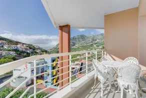 Camara de Lobos Duplex Apartment by Holiday Rental Madeira - Image 2