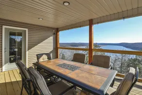 Stunning Lakeview Games Firepit - Image 4