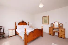 Salton Lodge - Image 5