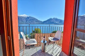 1-Bedroom Lake View Apartment Endless Summer - Image 5