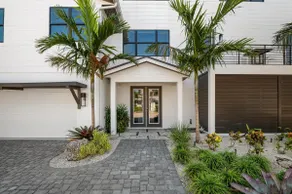 Grains of Sand by Beach Boutique Rentals - Image 4