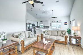 Family-Friendly Tampa Home < 3 Mi to Ocean! - Image 4