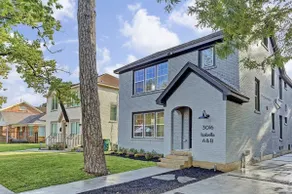 4BR/4BA Private Retreat | Sleeps 14 | Hot Tub | 2 Kitchens | Parking 7 - Image 5