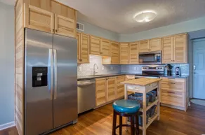 Beachfront Bliss- 2BR/2BA | First Floor | Pool | Beachfront | Steps to the Sand - Image 4