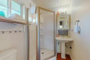 1BR 2nd-Floor Near Water | Dog Friendly - Image 5