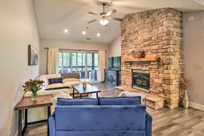 Sunny Clayton Condo on Kingwood Golf Course! - Image 3