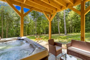Beautiful Cabin in Peaceful Scenery - Image 2