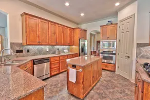 Driftwood Manor | 4BR, Swimming Pool - Image 5