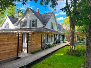The Orignal - Huge luxury cottage in North Hatley - Image 2