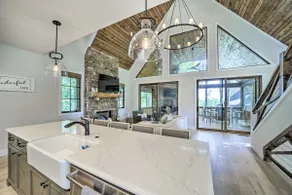 7 Mi to Ski Sapphire Valley: Resort-Style Retreat - Image 5