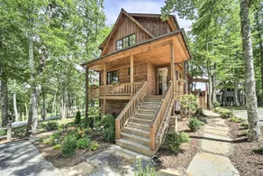 7 Mi to Ski Sapphire Valley: Resort-Style Retreat - Image 2
