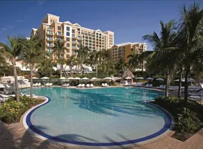 Sapphire by VIAC - Breathtaking 2BR Unit Set @ Ritz Carlton-Biscayne - Image 2