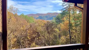 Blue Ridge Cozy Cabin King Bed Hot Tub & Dog Friendly - Image 3