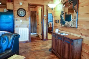 Blue Ridge Cozy Cabin King Bed Hot Tub & Dog Friendly - Image 5