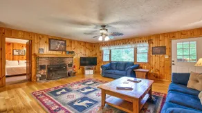 Creekside Cabin|Indoor Pool+Hot Tub|Walk to Dining - Image 5