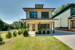 Luxury Smart Home 1 Mi to Mercedes-Benz Stadium! - Image 4