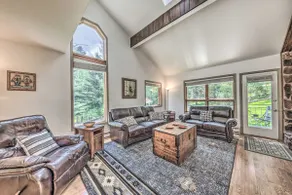 Cozy Cloudcroft Townhome ~ 1 Mi to Burro Ave! - Image 4