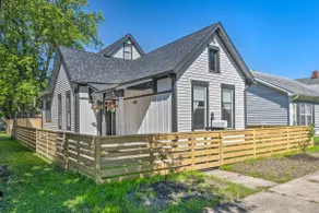 Quaint + Cozy Indianapolis Getaway w/ Yard! - Image 3