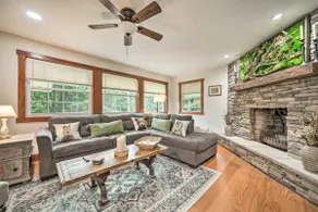 Fun Pet-Friendly Highlands Retreat w/ Fenced Yard! - Image 3