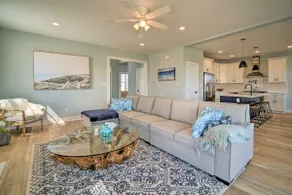 Gorgeous Newly Built Home: Golf Course View! - Image 5
