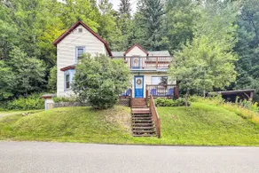 Pet-Friendly Saranac Lake Retreat w/ Deck & Yard - Image 3