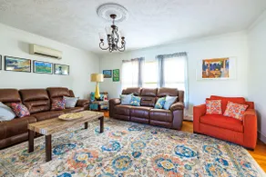 Big bright 4 br 2 ba house in town walk to Main St - Image 5