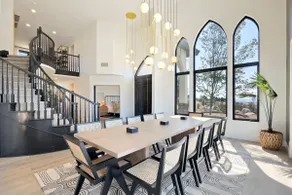 Chateau Evie James High End Luxury Home withPool Hot Tub Gameroom home - Image 4