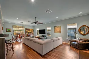 Entire Home! Fantastic Kitchen! 3 Full Baths - Image 5