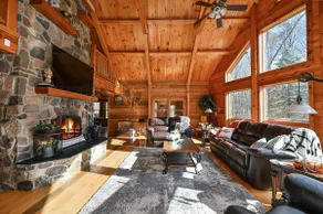 Cozy Kinsman Cabin in the woods w/Hot Tub - Image 5