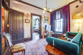 Vintage Apartment in Historic Downtown La Porte - Image 5