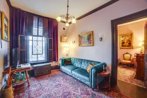 Vintage Apartment in Historic Downtown La Porte - Image 2