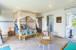 Romantic Bungalow with Sea View - Image 2
