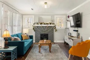 Lucky's Cottage | Hot Tub+Dog Friendly+Fire Pit - Image 3