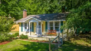 Lucky's Cottage | Hot Tub +Dog Friendly+Fire Pit - Image 5