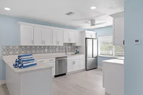 Palm Retreat - 3BR Cottage at the Palmview Inn of Sanibel Island with Bikes - Image 3
