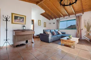 Apartment 'Tily' with Sea View, Terrace & Wi-Fi - Image 3
