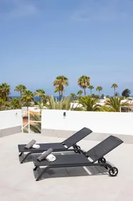 VILLA URBANIA Holiday Home By Sunkeyrents - Image 2