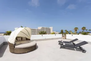 VILLA URBANIA Holiday Home By Sunkeyrents - Image 3