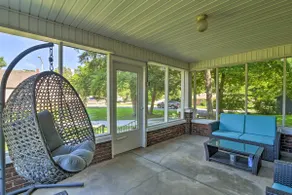 Glasgow Home w/ Porch: Close to Lake & Caves! - Image 3
