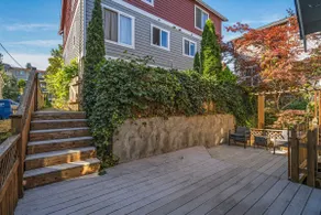 Queen Anne 3BR Townhome | Space Needle 10min - Image 3