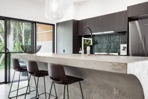 Modern pet friendly beach home - Image 2