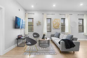 Free Parking Modern Duplex-Central Location-close to Train+EWR - Image 2