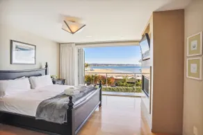 Luxury Oceanside Dream – Steps to Capitola Beach - Image 4