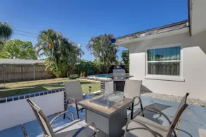 8 Mi to Beaches: Bradenton Home w/ Poolside Oasis! - Image 2