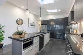 Dianas Place - Image 2