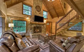 Knotty Creek Retreat - Creek access & hot tub - Image 4