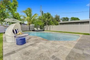 Yehudas Tropical Villa with Heated Infinity Pool - Image 3