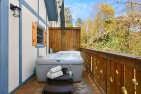4 BD, Walk 2 DT Helen, Hot Tub - Image 4