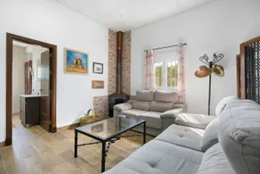 Gîte rural « Villa Pastrana » avec terrasse privée, Wi-Fi et climatisation - Image 5