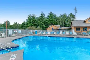 Waterfront Condo with Golf Views & Pool - Image 4